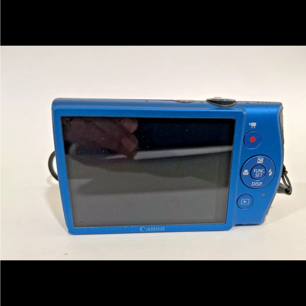 Canon PowerShot Blue Digital Camera - Picture 5 of 8